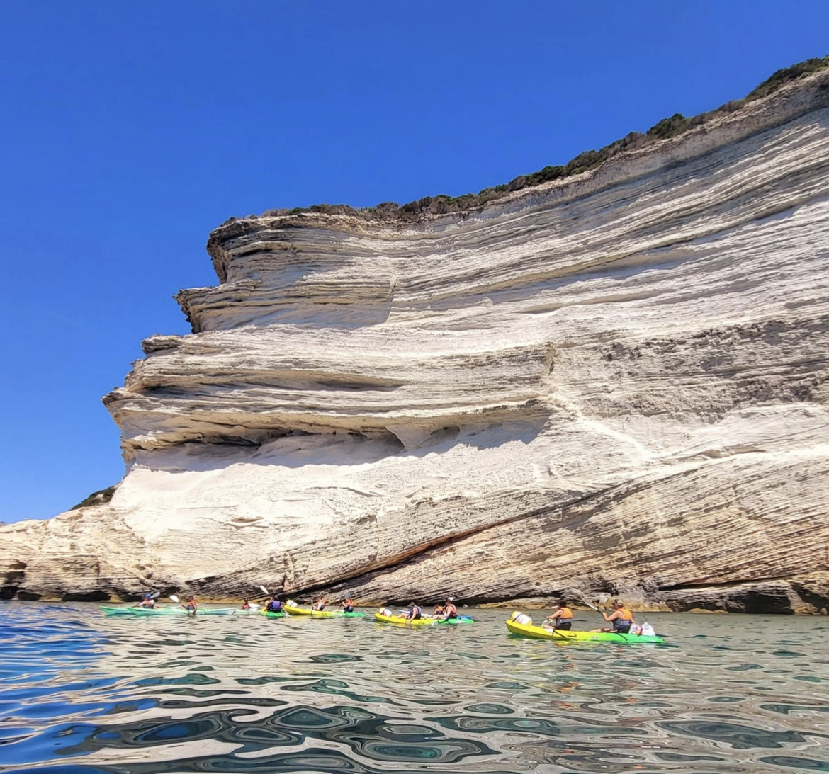bonif-kayak-bonifacio